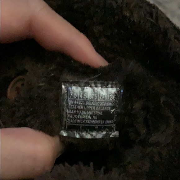 Skechers Winter Fur Boots - Picture 6 of 8